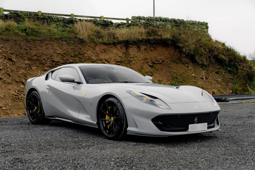 2019 Ferrari 812 Superfast - Image 15 of 31