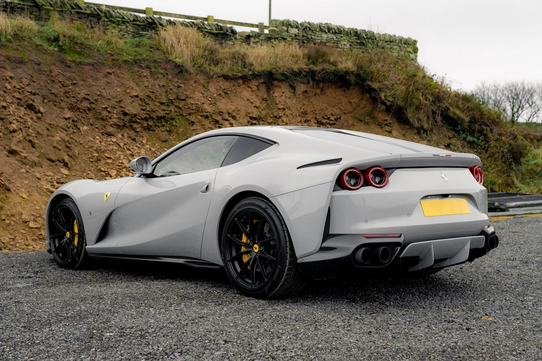 2019 Ferrari 812 Superfast - Image 5 of 31