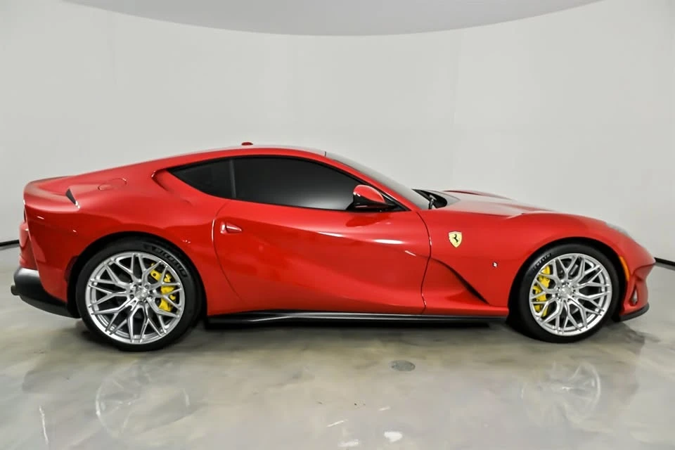 2019 Ferrari 812 Superfast - Image 10 of 20