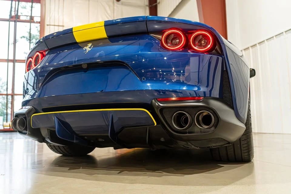2019 Ferrari 812 Superfast - Image 16 of 16