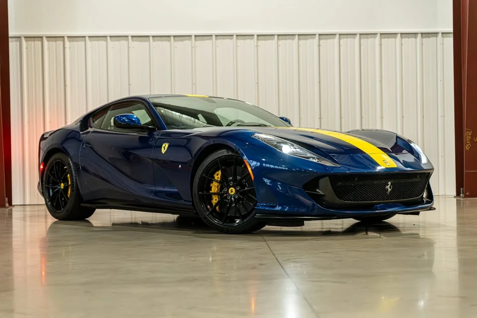 2019 Ferrari 812 Superfast - Image 5 of 16