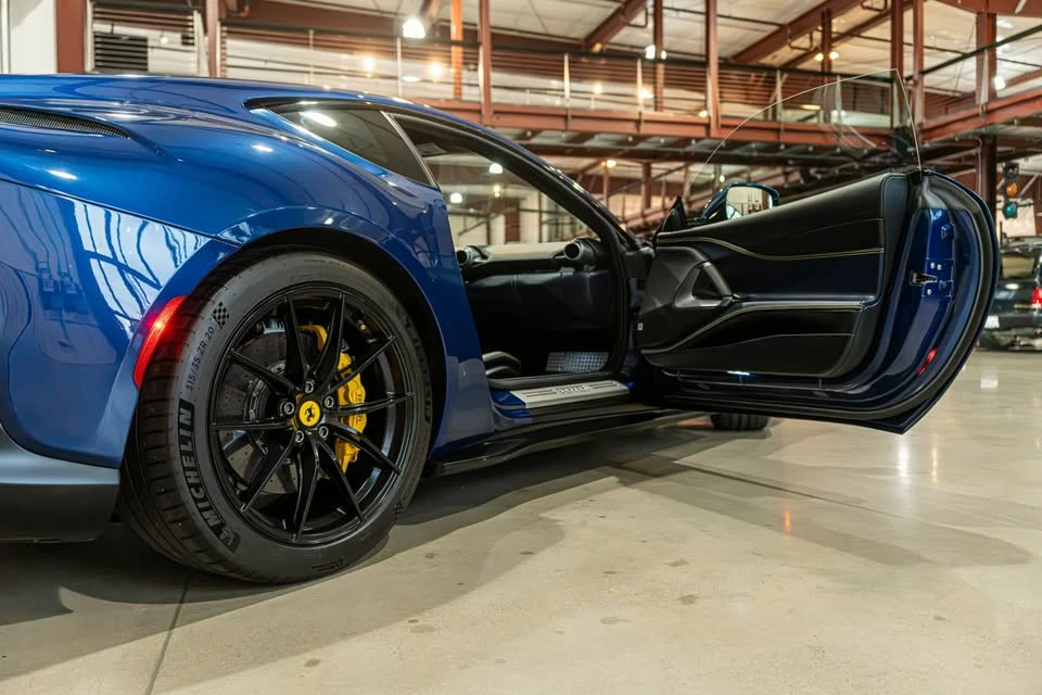 2019 Ferrari 812 Superfast - Image 8 of 16