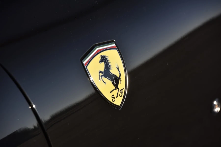 2019 Ferrari 812 Superfast - Image 9 of 31
