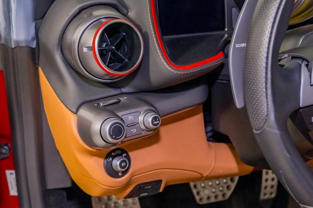 2019 Ferrari 812 Superfast - Image 21 of 31