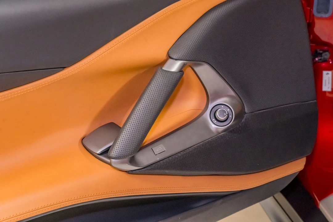 2019 Ferrari 812 Superfast - Image 22 of 31