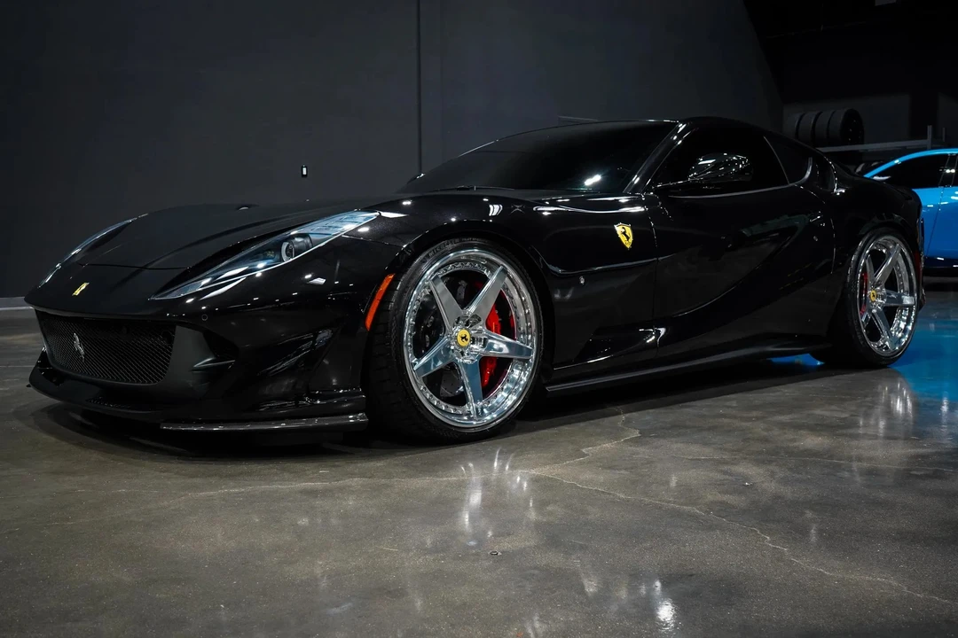 2019 Ferrari 812 Superfast - Image 10 of 31