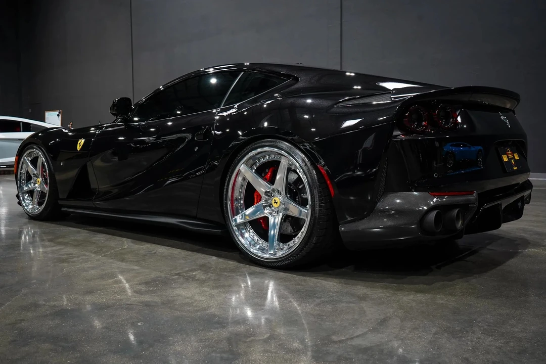 2019 Ferrari 812 Superfast - Image 3 of 31