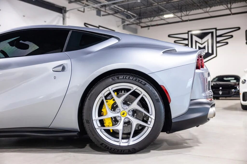 2019 Ferrari 812 Superfast - Image 15 of 31
