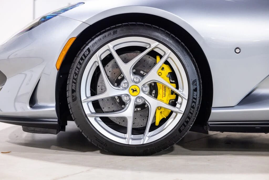 2019 Ferrari 812 Superfast - Image 18 of 31