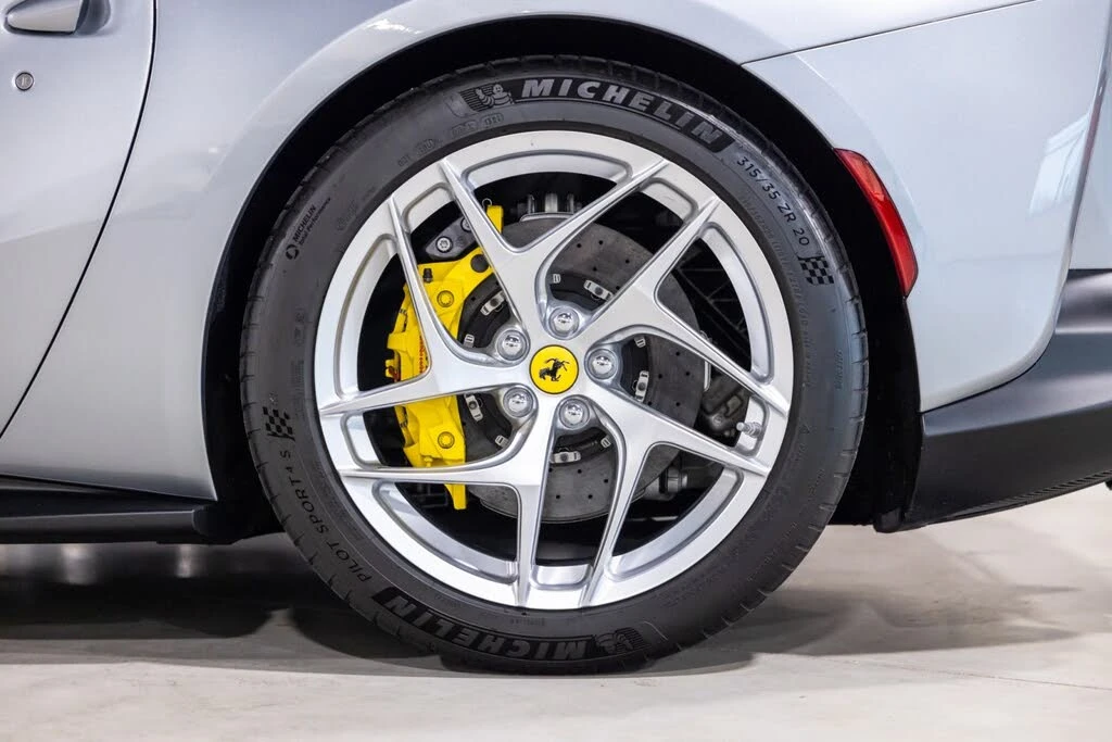 2019 Ferrari 812 Superfast - Image 16 of 31
