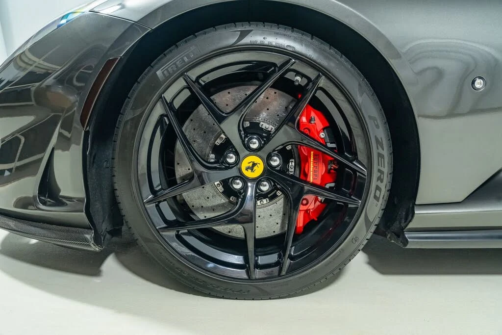 2019 Ferrari 812 Superfast - Image 12 of 31