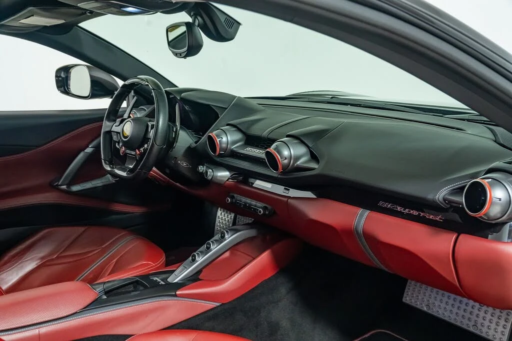2019 Ferrari 812 Superfast - Image 30 of 31