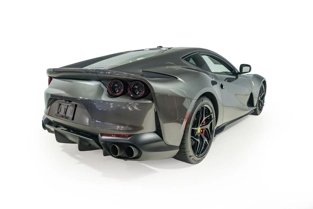 2019 Ferrari 812 Superfast - Image 9 of 31