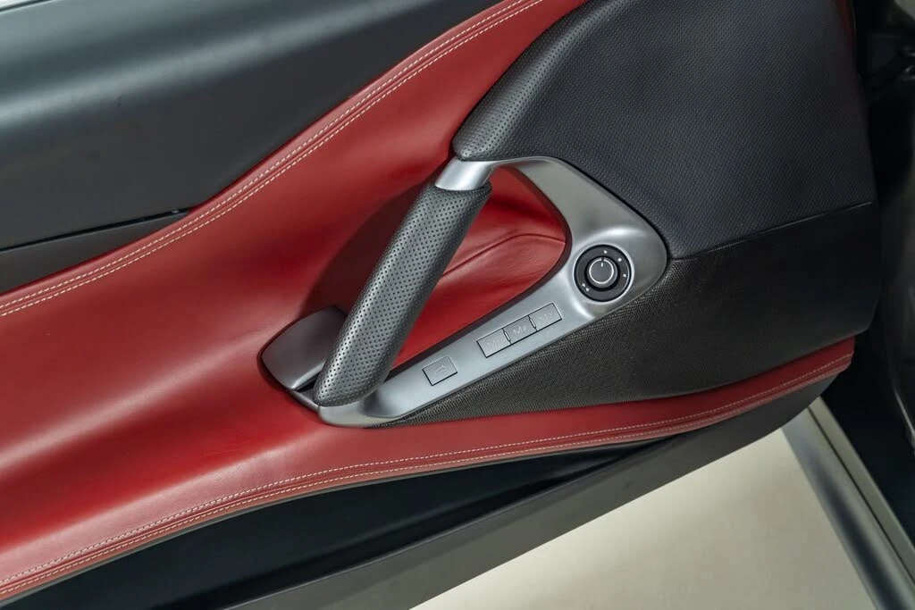 2019 Ferrari 812 Superfast - Image 22 of 31
