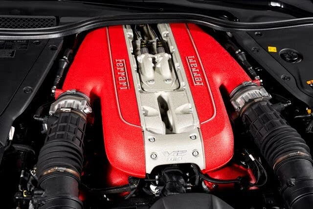 2019 Ferrari 812 Superfast - Image 16 of 31