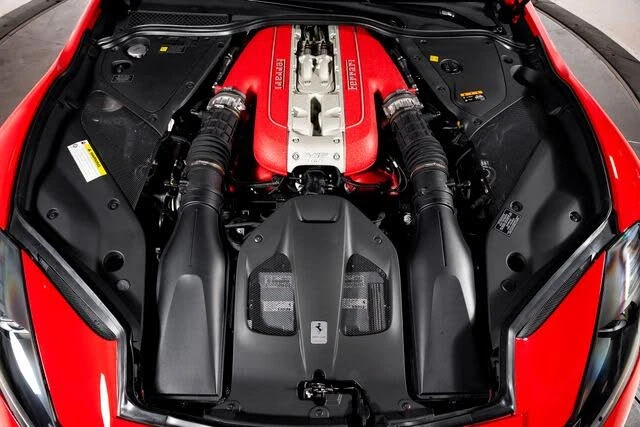 2019 Ferrari 812 Superfast - Image 15 of 31