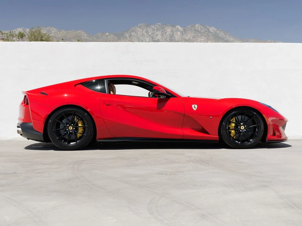 2019 Ferrari 812 Superfast - Image 8 of 31