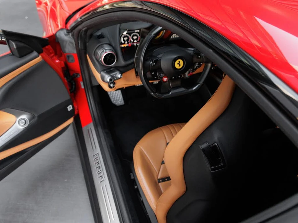 2019 Ferrari 812 Superfast - Image 28 of 31