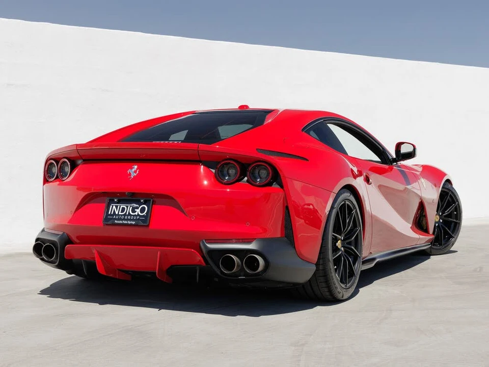 2019 Ferrari 812 Superfast - Image 7 of 31