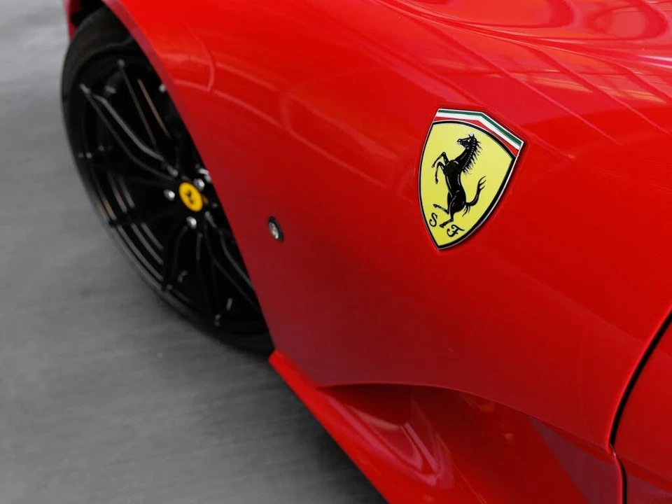 2019 Ferrari 812 Superfast - Image 13 of 31