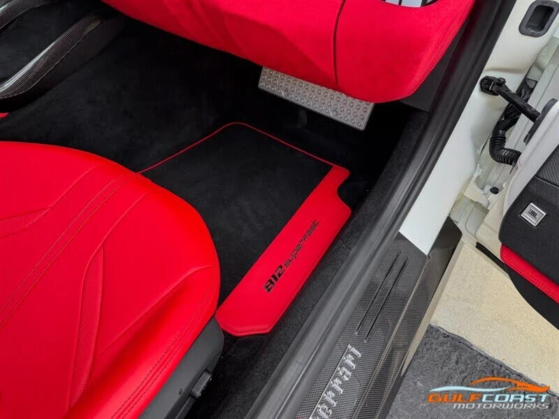 2019 Ferrari 812 Superfast - Image 31 of 31