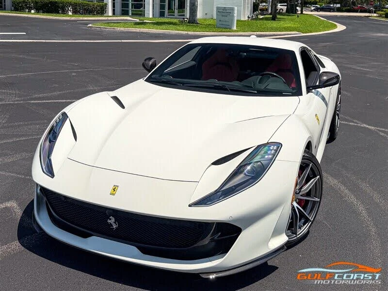 2019 Ferrari 812 Superfast - Image 7 of 31