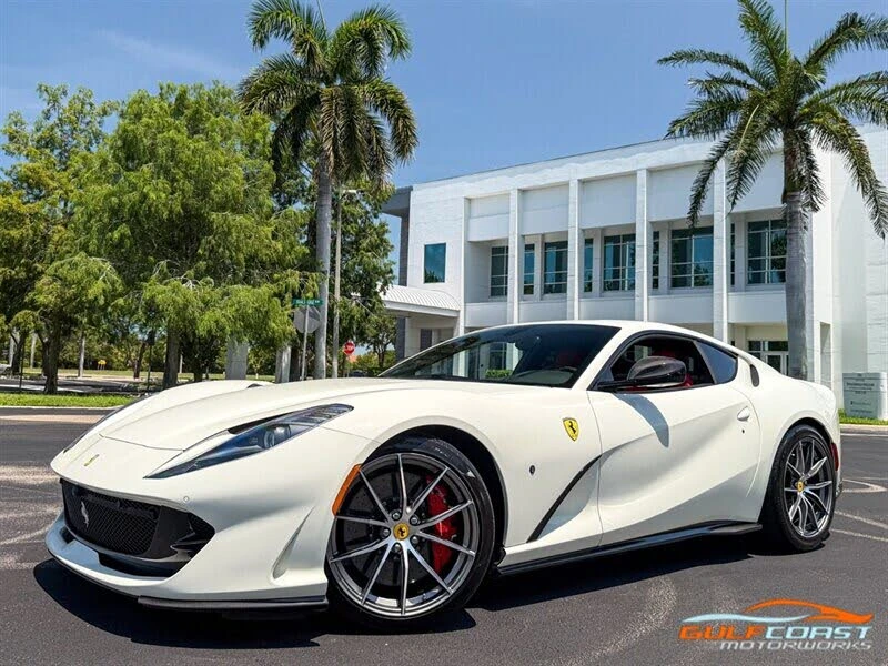 2019 Ferrari 812 Superfast - Image 10 of 31