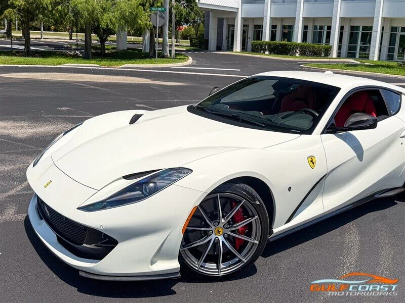 2019 Ferrari 812 Superfast - Image 9 of 31