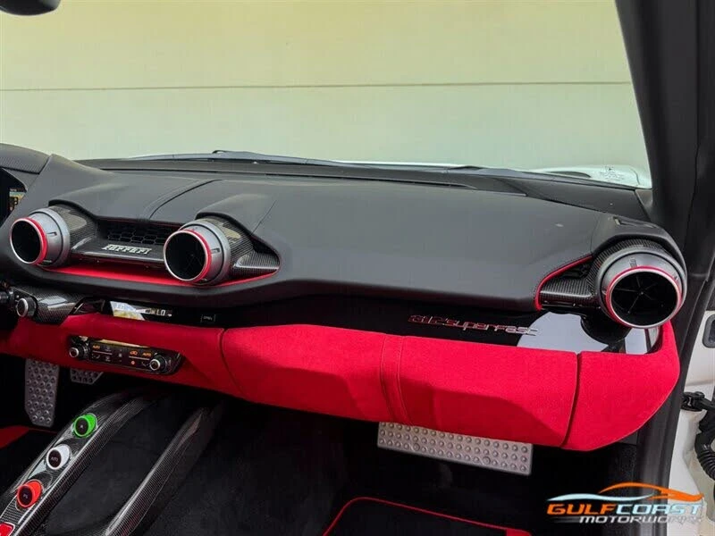 2019 Ferrari 812 Superfast - Image 30 of 31
