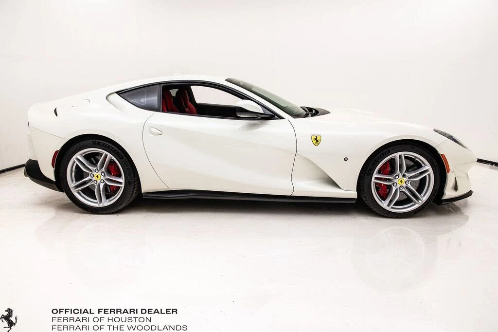 2019 Ferrari 812 Superfast - Image 3 of 31