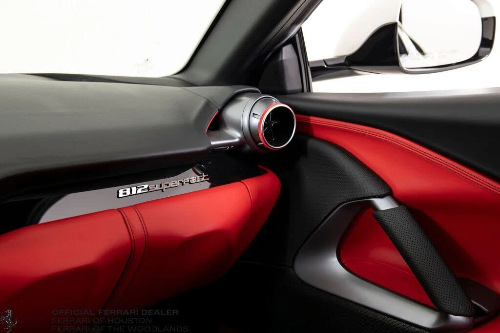 2019 Ferrari 812 Superfast - Image 19 of 31