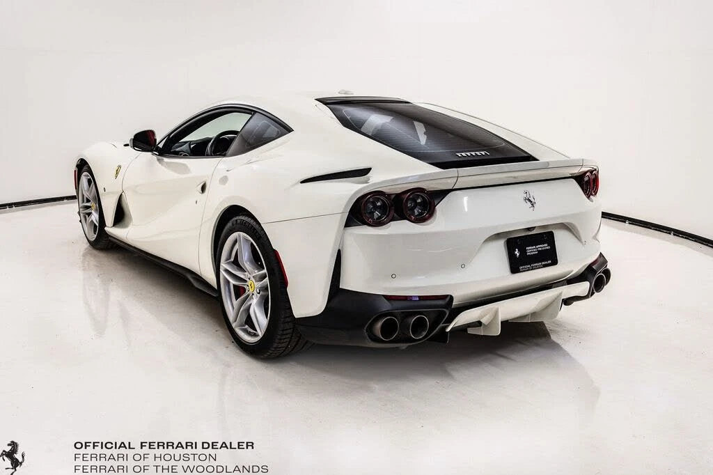 2019 Ferrari 812 Superfast - Image 2 of 31