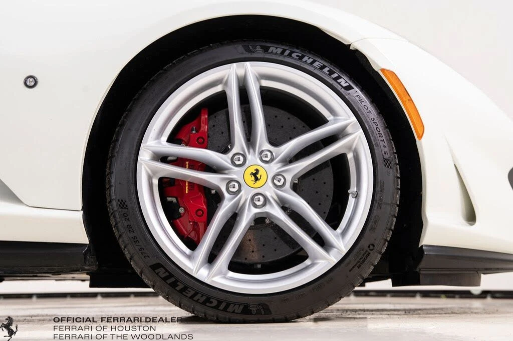 2019 Ferrari 812 Superfast - Image 24 of 31