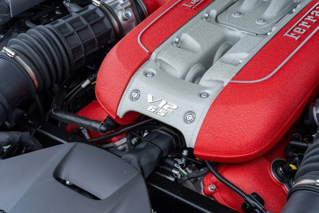 2019 Ferrari 812 Superfast - Image 24 of 31