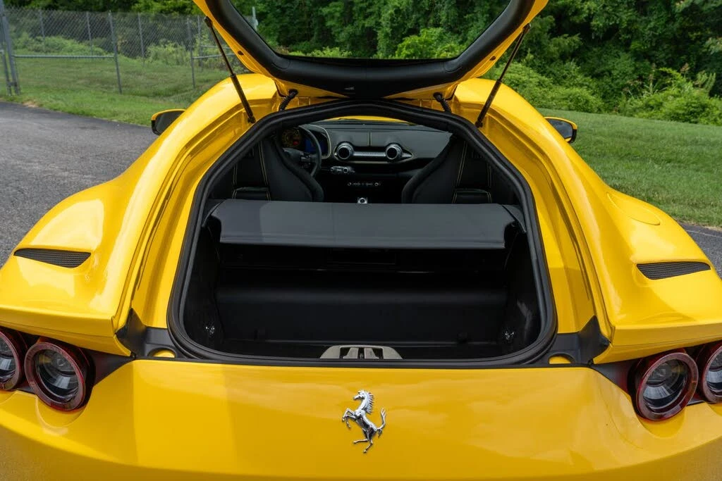 2019 Ferrari 812 Superfast - Image 13 of 31