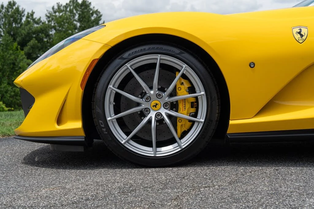 2019 Ferrari 812 Superfast - Image 10 of 31