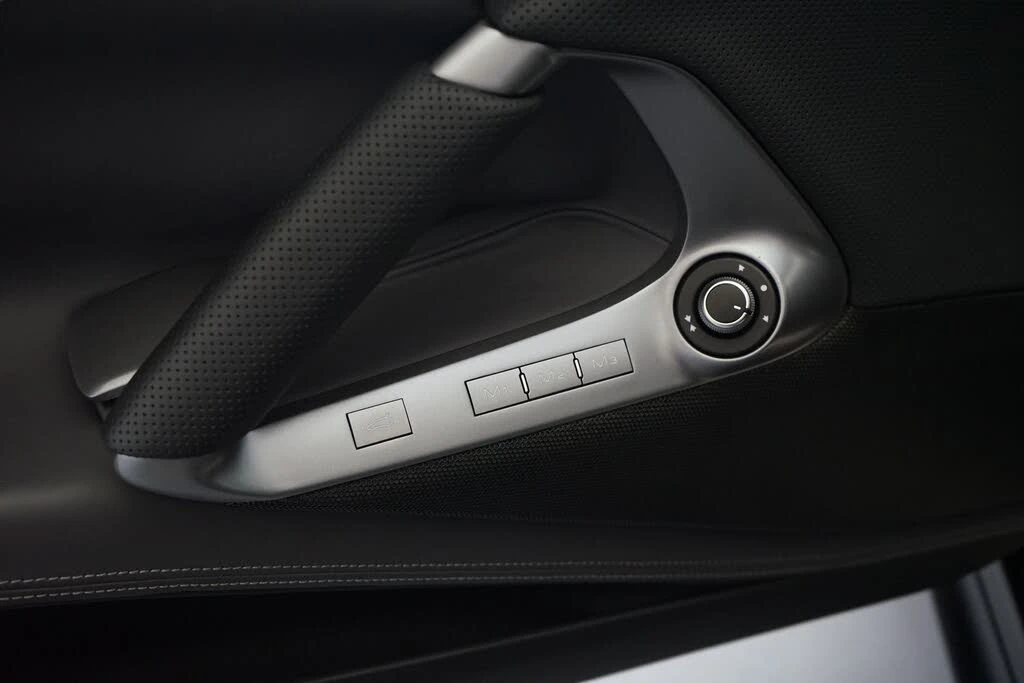 2019 Ferrari 812 Superfast - Image 22 of 31