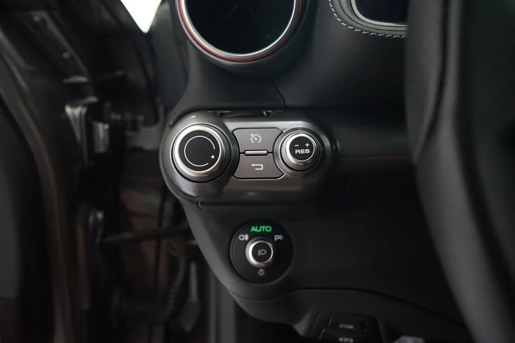 2019 Ferrari 812 Superfast - Image 25 of 31