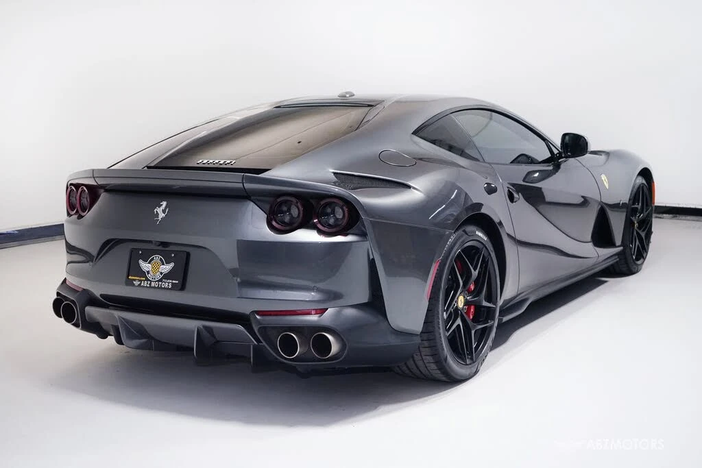 2019 Ferrari 812 Superfast - Image 6 of 31