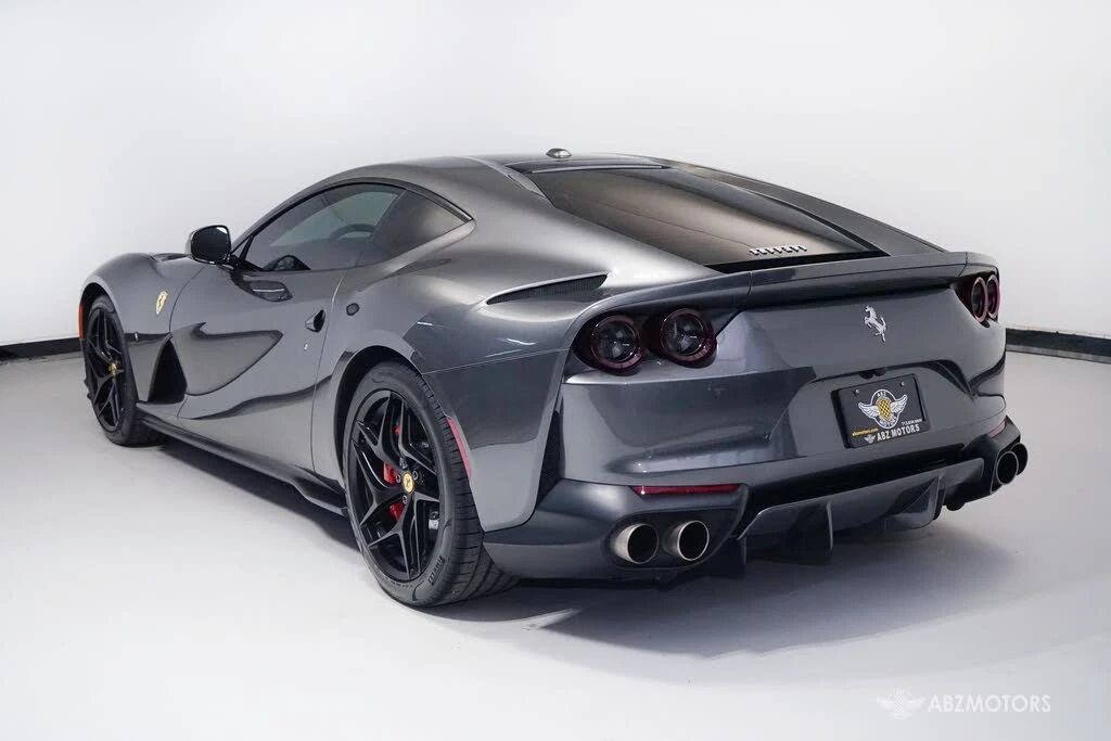 2019 Ferrari 812 Superfast - Image 7 of 31