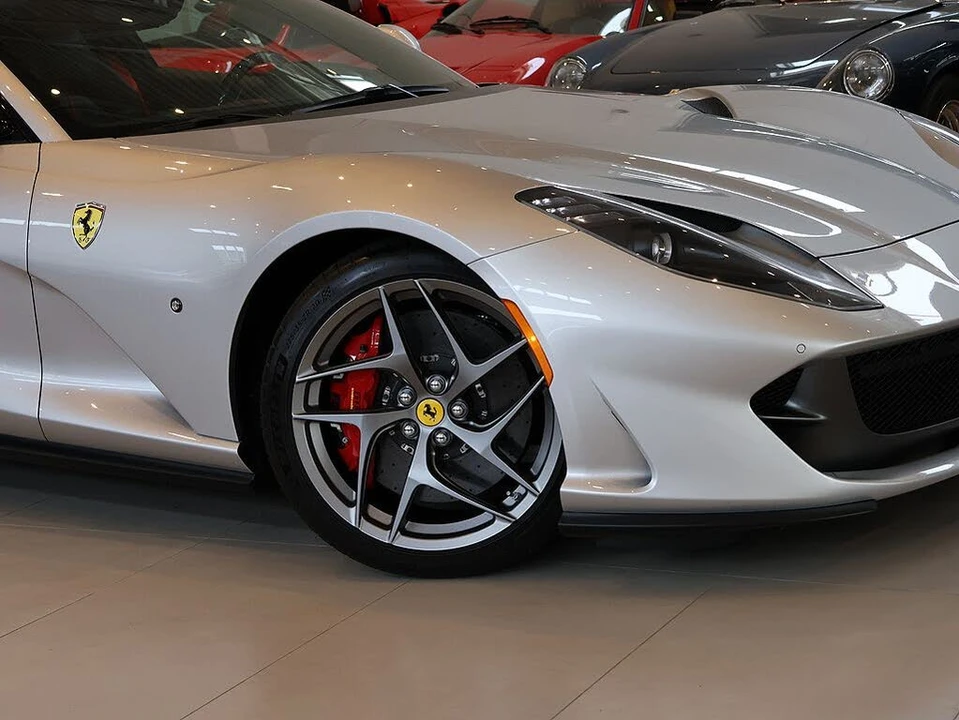 2019 Ferrari 812 Superfast - Image 8 of 31