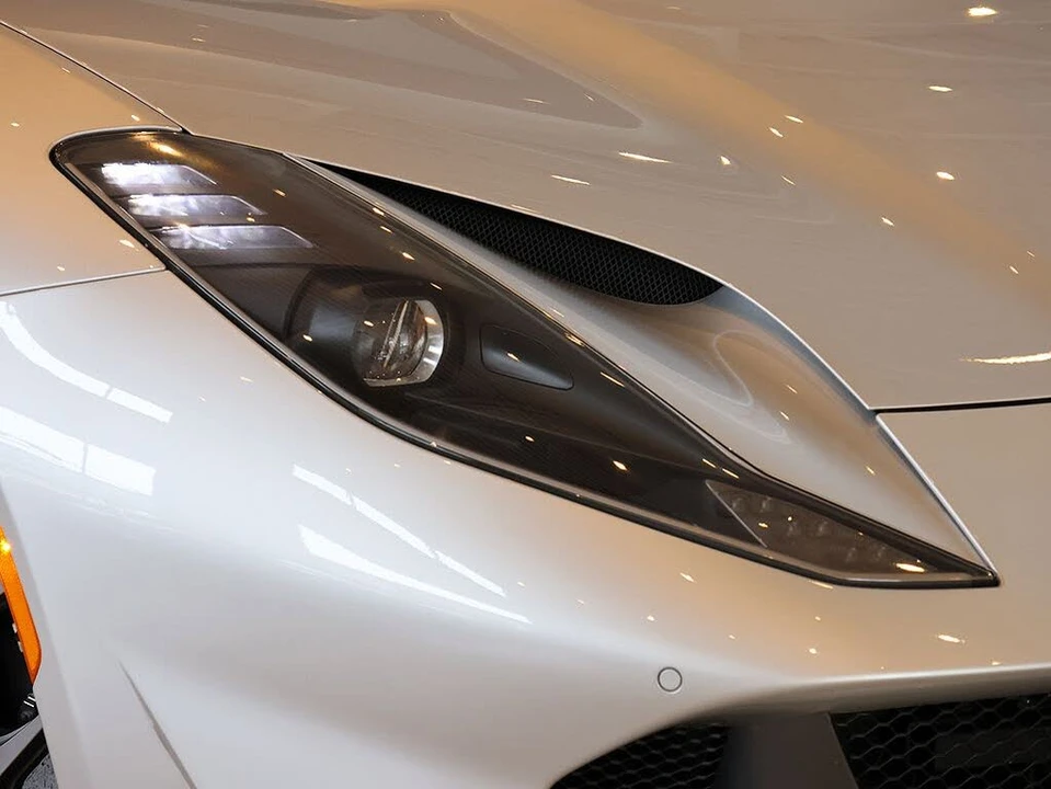 2019 Ferrari 812 Superfast - Image 14 of 31
