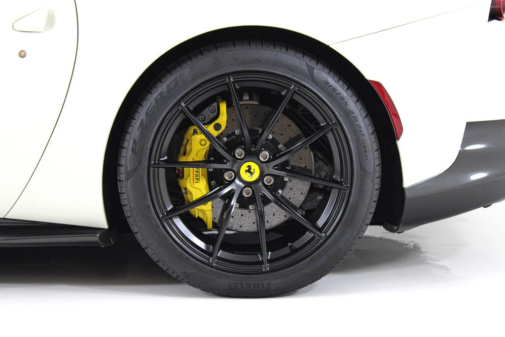 2019 Ferrari 812 Superfast - Image 16 of 31