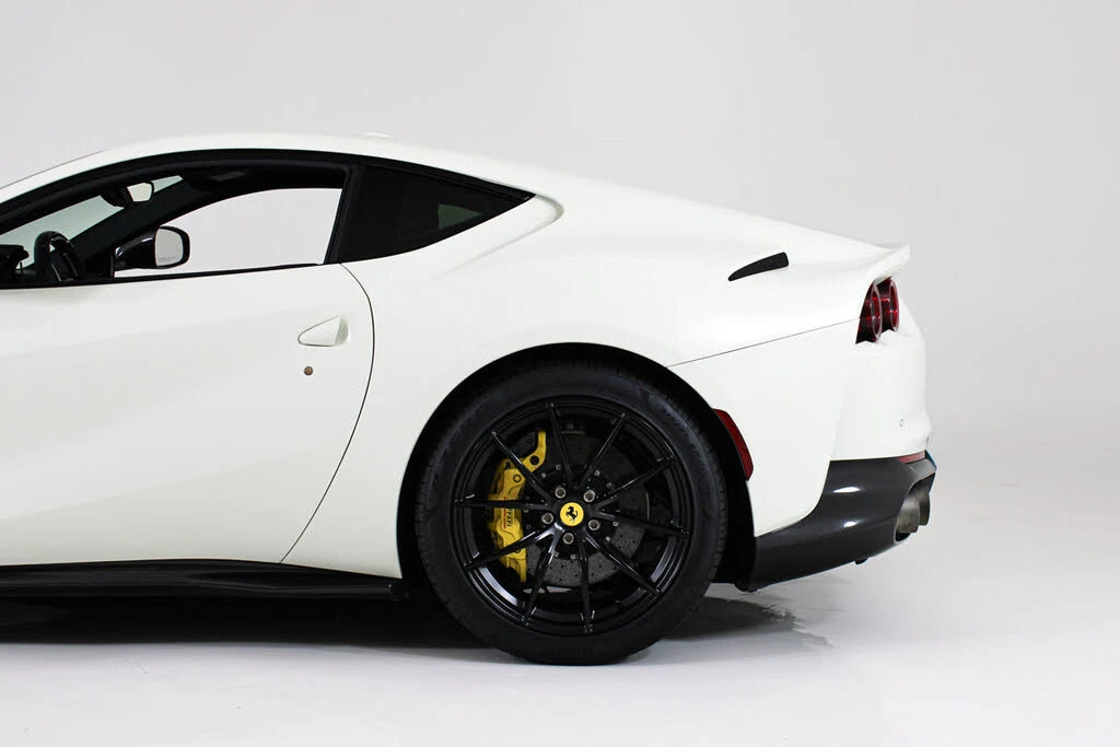 2019 Ferrari 812 Superfast - Image 4 of 31