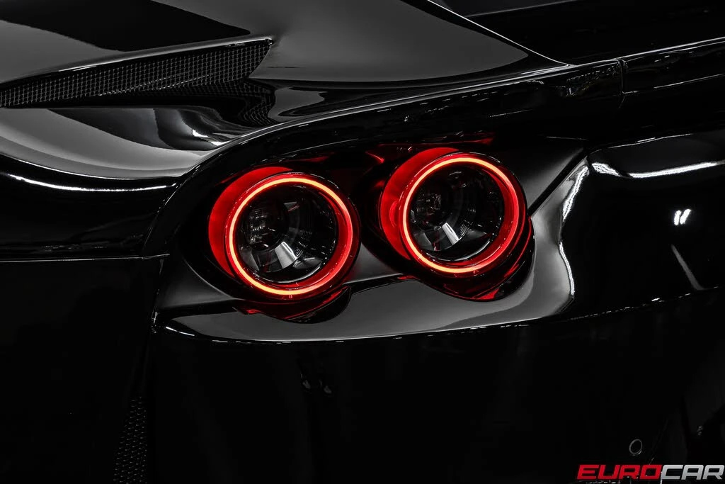 2019 Ferrari 812 Superfast - Image 20 of 31