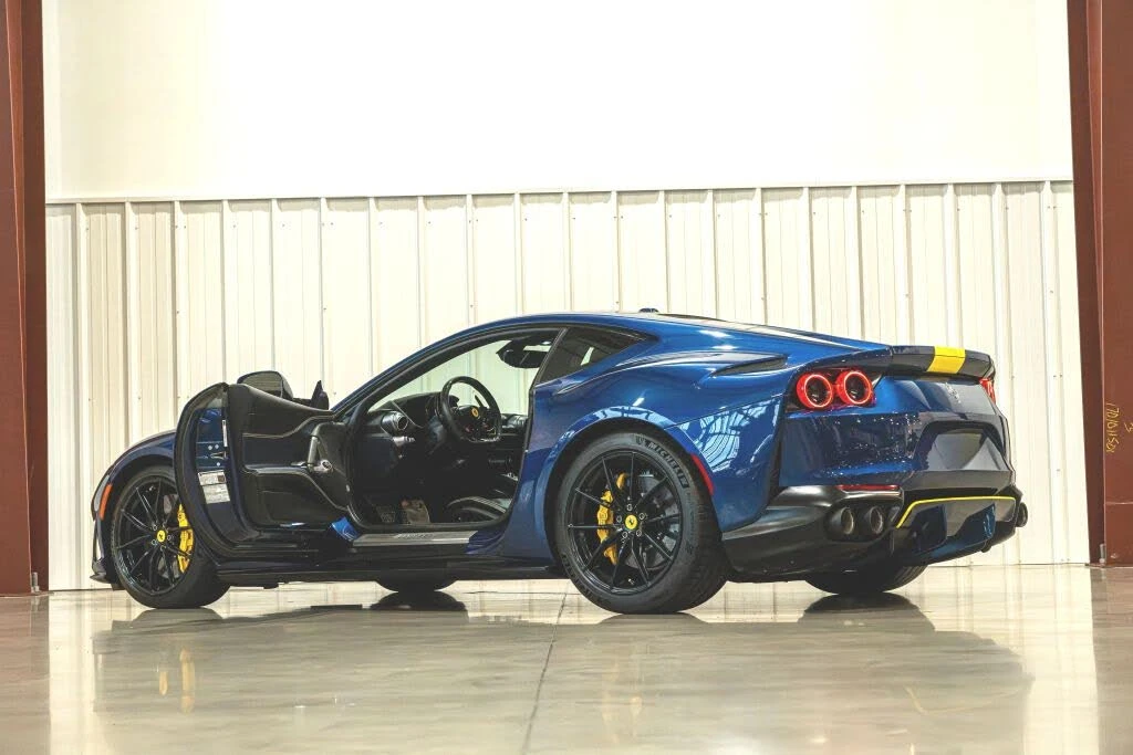 2019 Ferrari 812 Superfast - Image 3 of 31