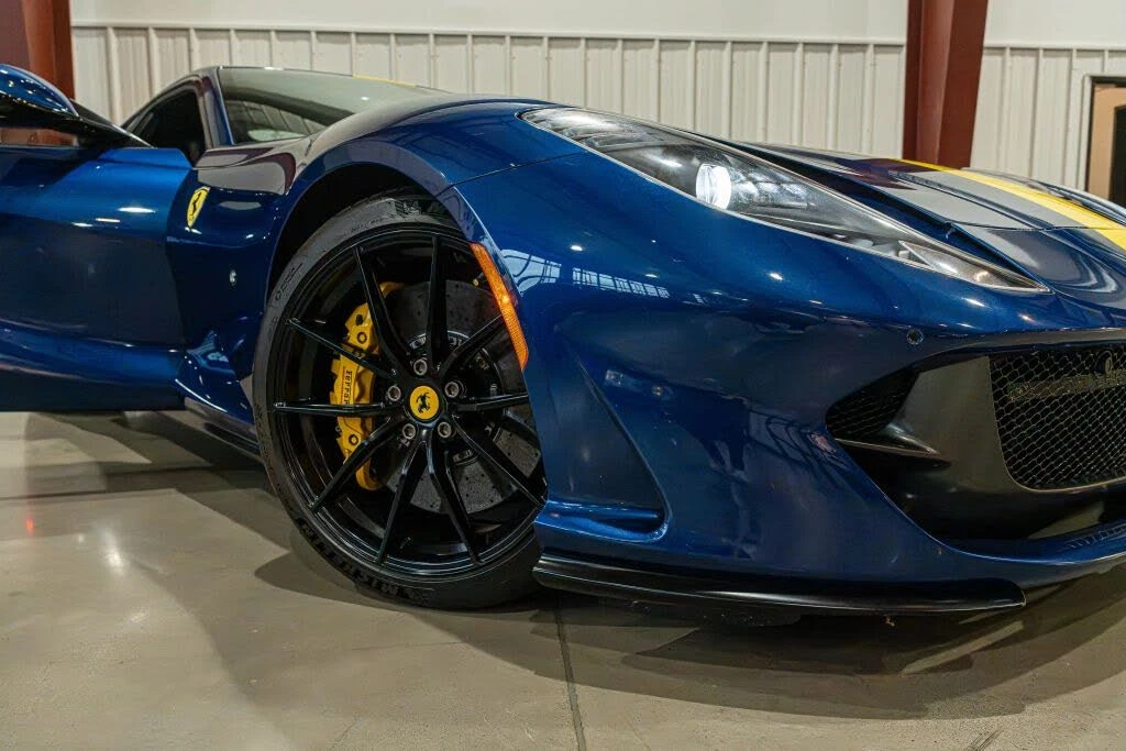 2019 Ferrari 812 Superfast - Image 6 of 31