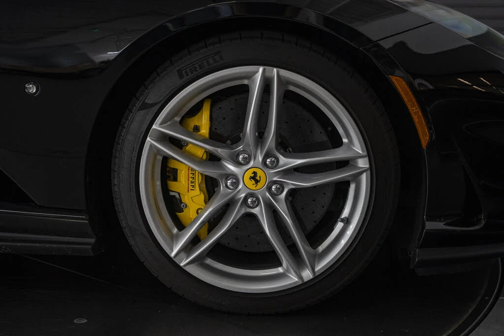 2019 Ferrari 812 Superfast - Image 16 of 31