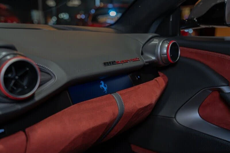 2019 Ferrari 812 Superfast - Image 26 of 31