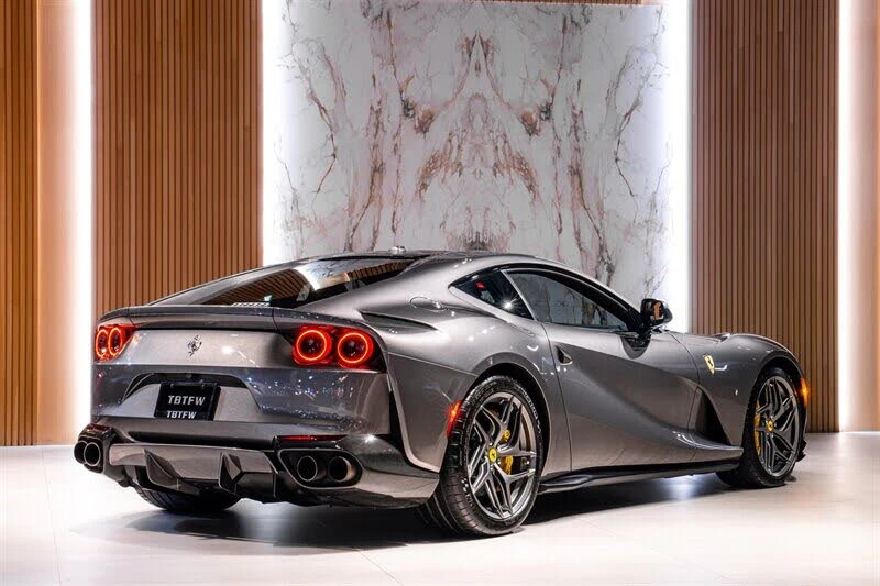 2019 Ferrari 812 Superfast - Image 3 of 31